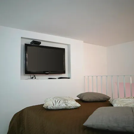 Apartment Bibis *