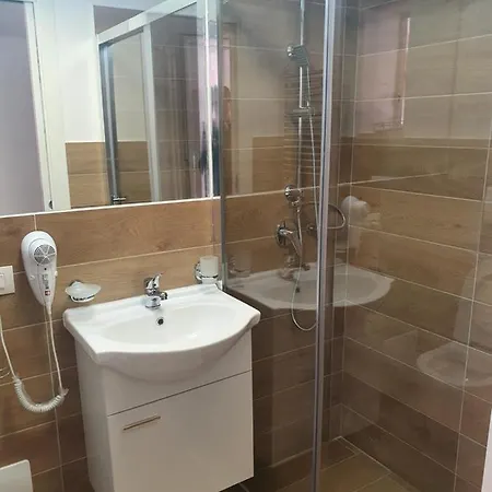Apartament Bibis *