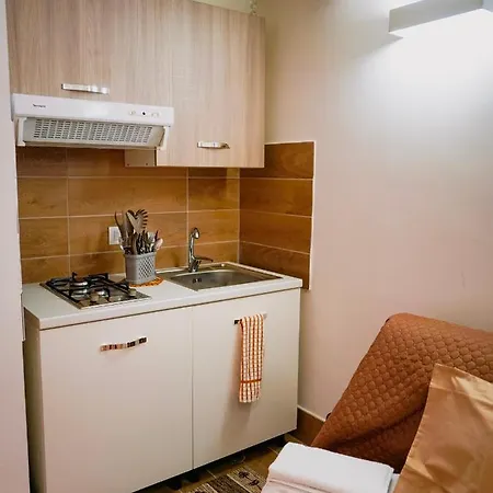 Apartament Bibis *